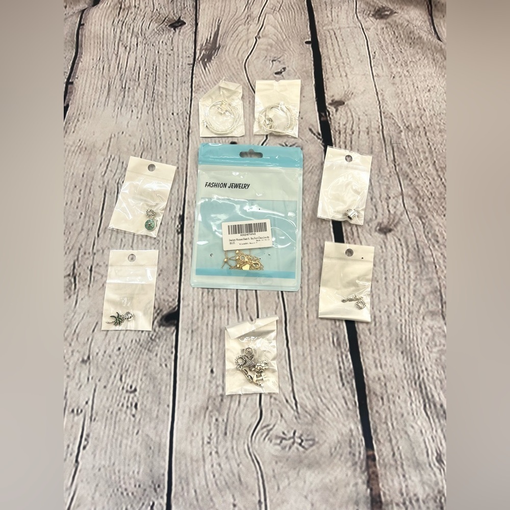 NWT JEWELRY BUNDLE BRACELET CHARMS FOOT CHAIN
